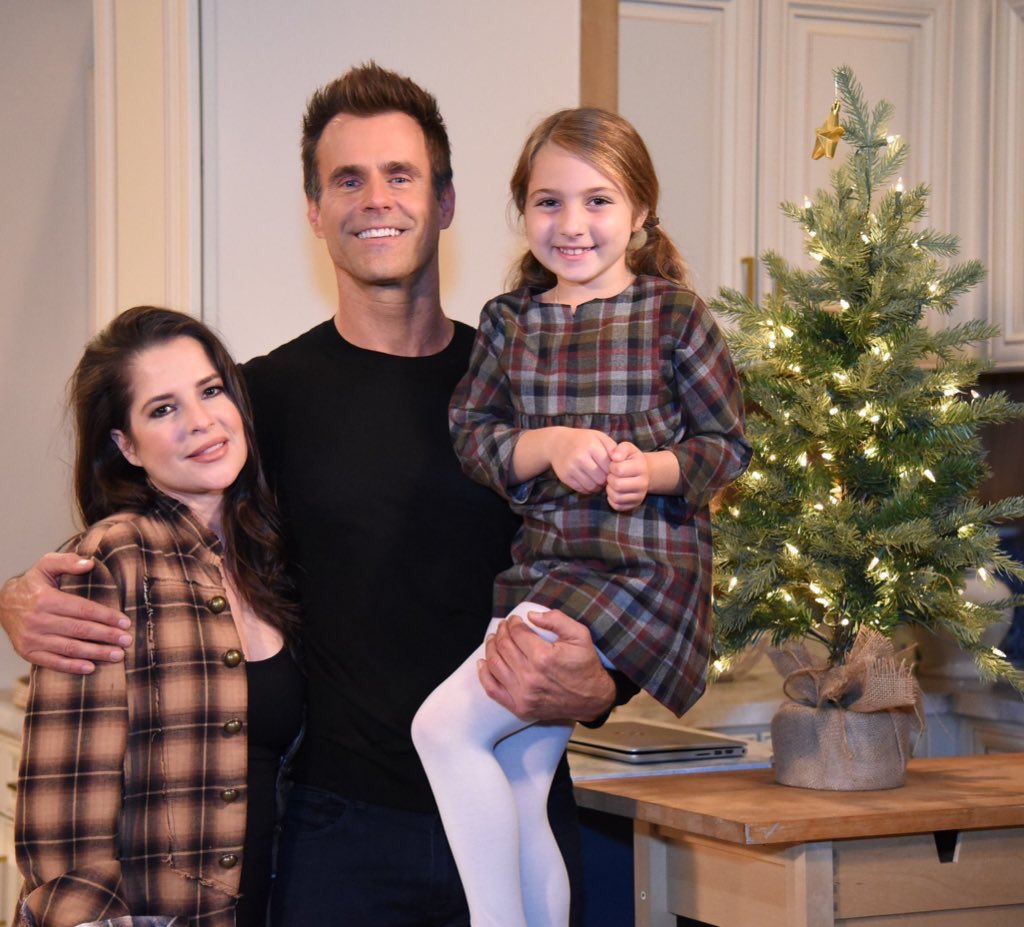 KimberlyAFarris's tweet image. #GH #DREAMGH #CHRISTMAS PHOTOS THROUGHOUT THE YEARS