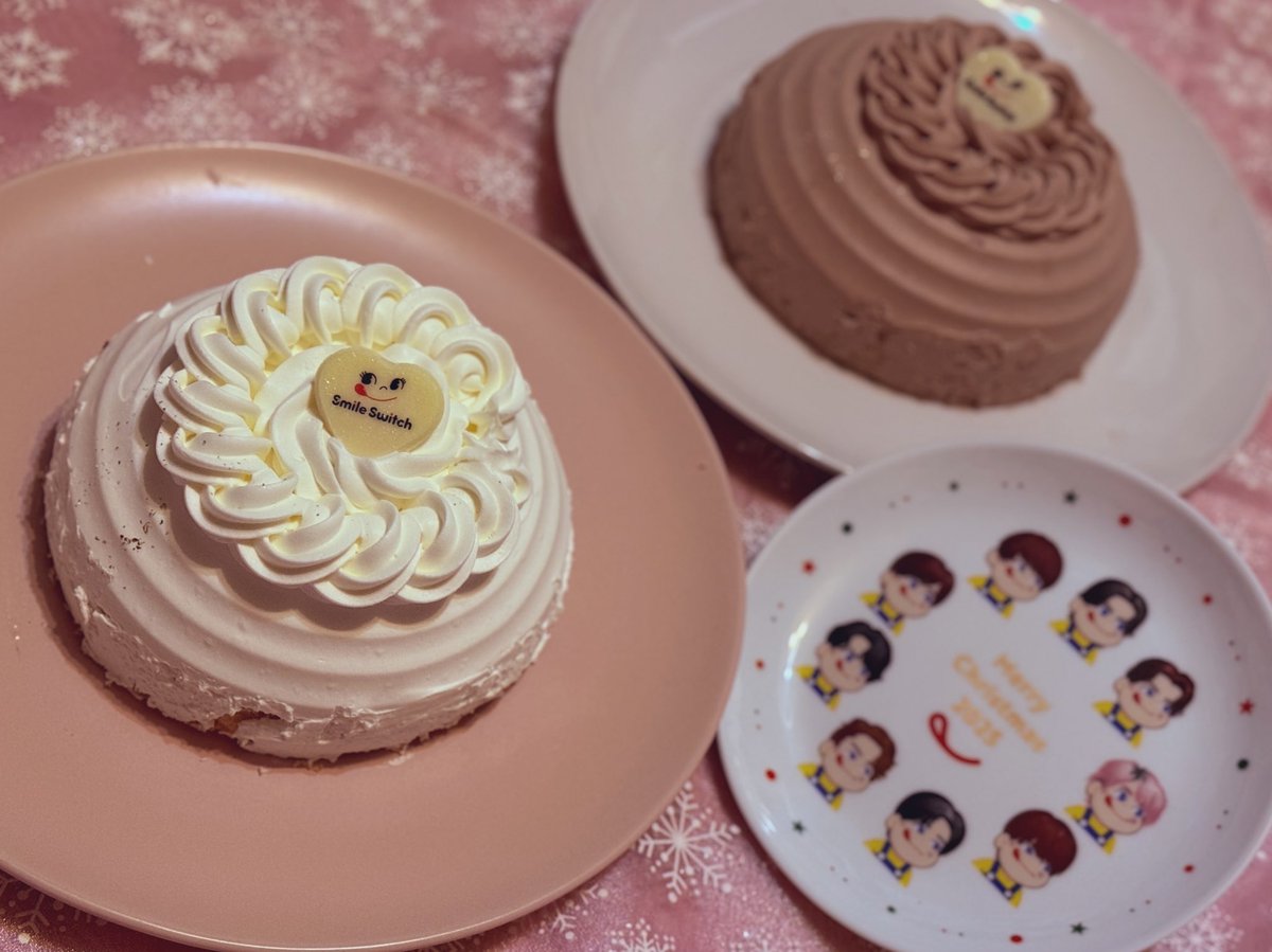 不二家さんのケーキも食べた🎂🎄 今年は2種類あって食べ比べしながら