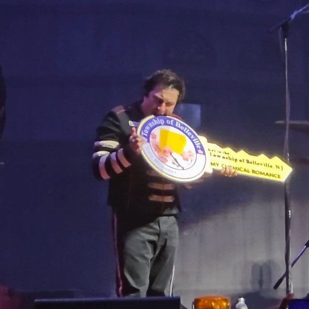 RealBaldGerard's tweet photo. Oh that’s not- https://t.co/np4kuAXGrW