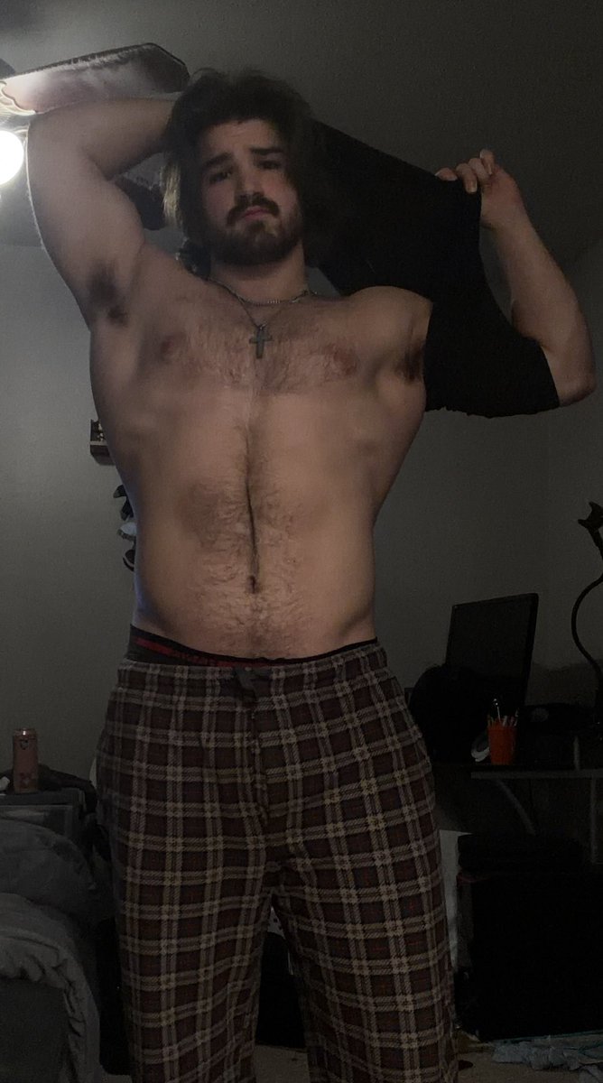 EASYRYDER5612's tweet image. The references used 
(Bad lighting lol)