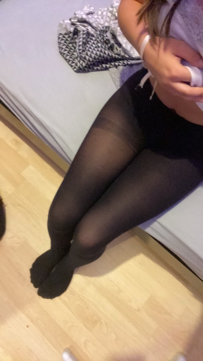 lioua44's tweet photo. Bon je m’ennuie la venez vite en privé les #moneyslave je suis une #moneymiss qui veut raqué votre porte feuille .. 😮‍💨😮‍💨
je suis #dominante pour les #soumis https://t.co/9U4mfBQfv7