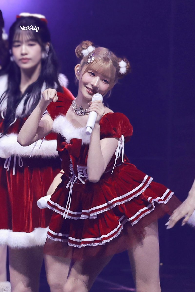 𝐑𝐞𝐢𝐯𝐞𝐥𝐲 tweet media