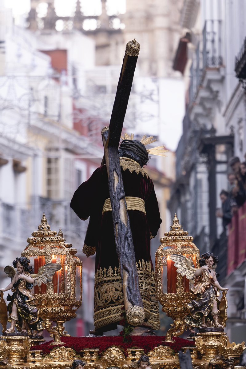 HdadGranPoder's tweet image. “Sígueme.”

Es VIERNES DEL SEÑOR

#viernesdelSeñor 
#jubileo2025