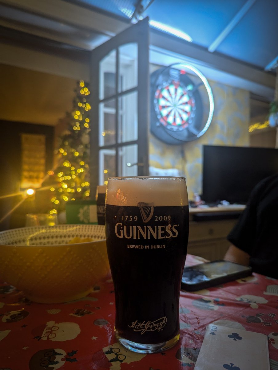 Alternative MUFC. tweet media