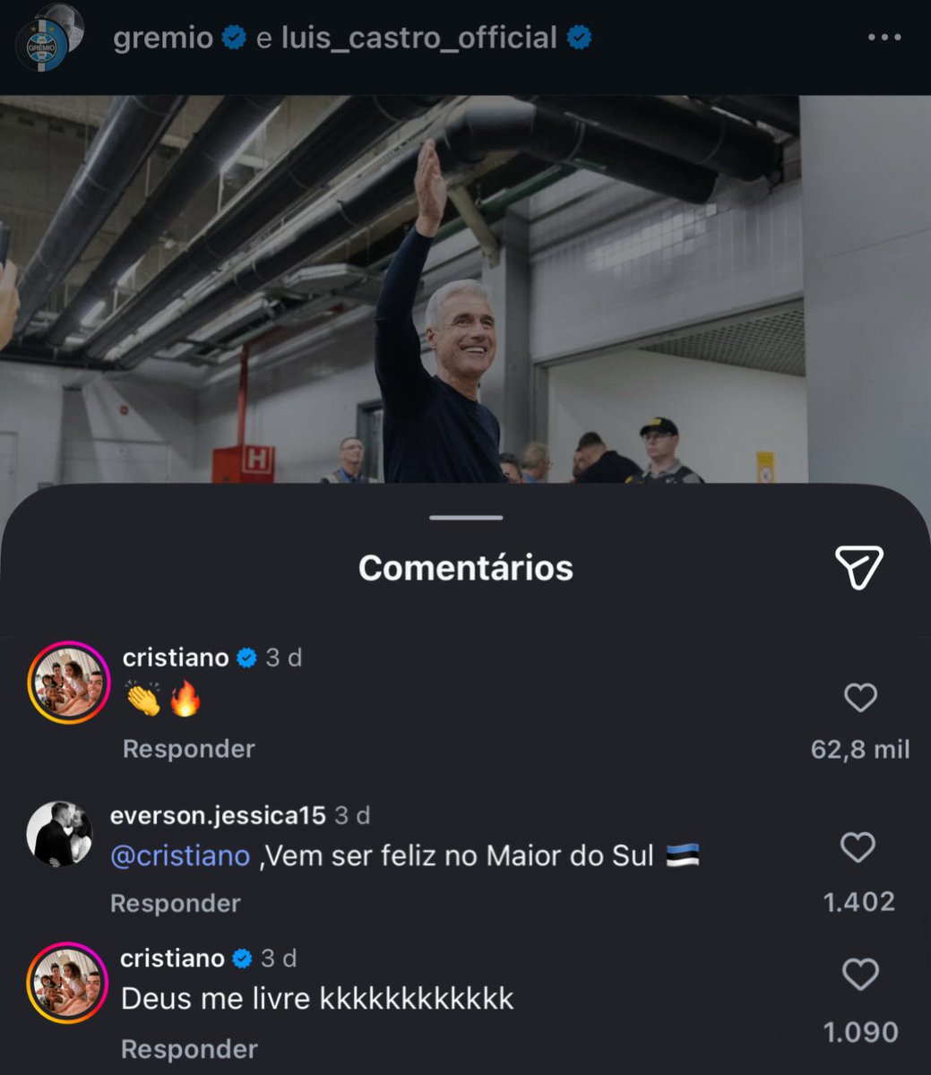 ZonaFutebol's tweet photo. ISSO AQUI É MEME NÉ? NÃO É REAL NÃO? https://t.co/01NfqkztQL