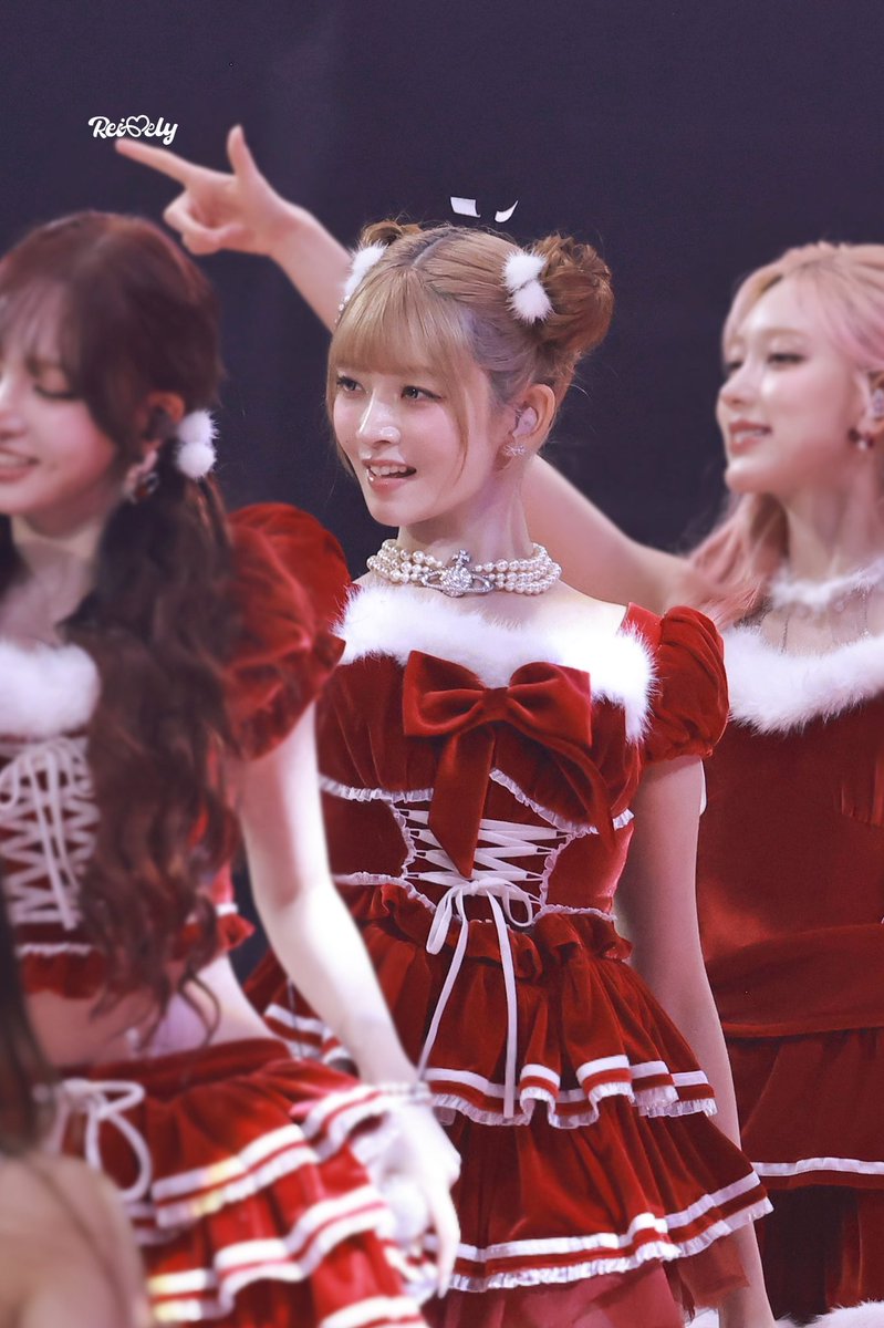 𝐑𝐞𝐢𝐯𝐞𝐥𝐲 tweet media