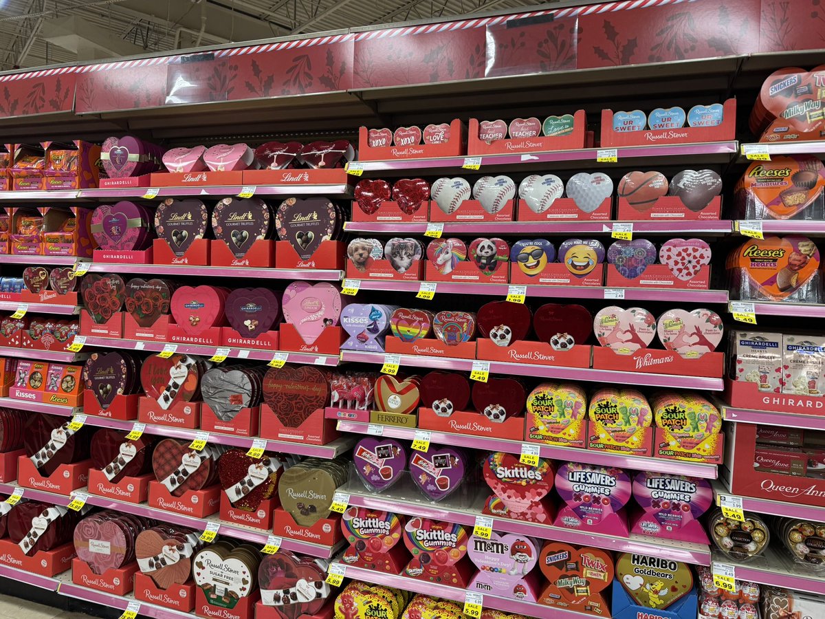 chocolate cafe tweet media