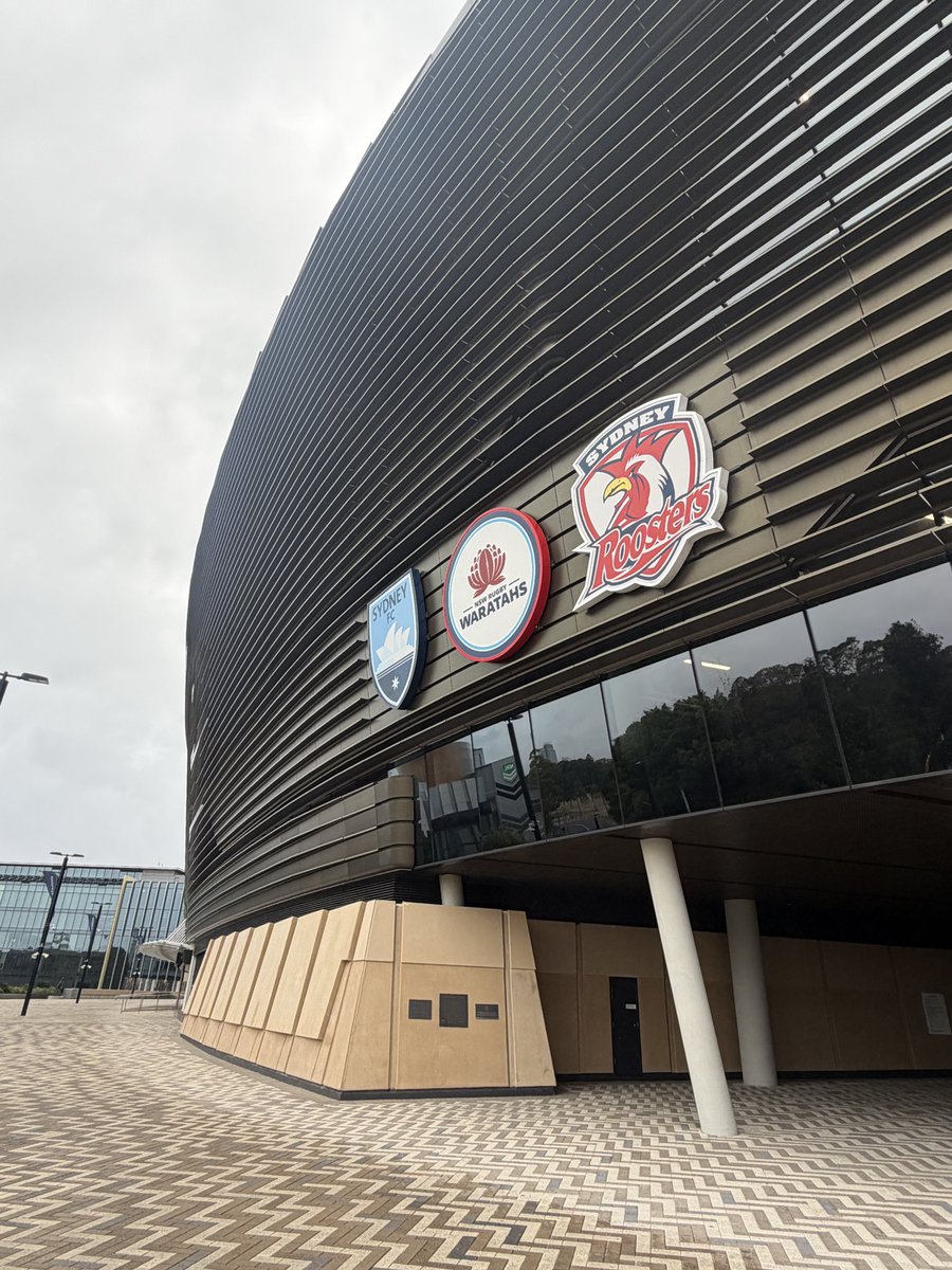 northsection's tweet image. Won’t catch a game here unfortunately, but took a wee walk round to see the Allianz Stadium, home of @SydneyFC 🏟️