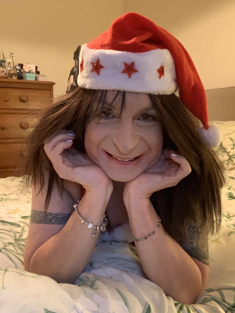 tvsarahyours's tweet photo. dim sissy christmas #dimsissyobject #owned #sissy #transgender #tgirl #xmas #Christmas #RachelTgirl1965 https://t.co/nKusp2EWjG