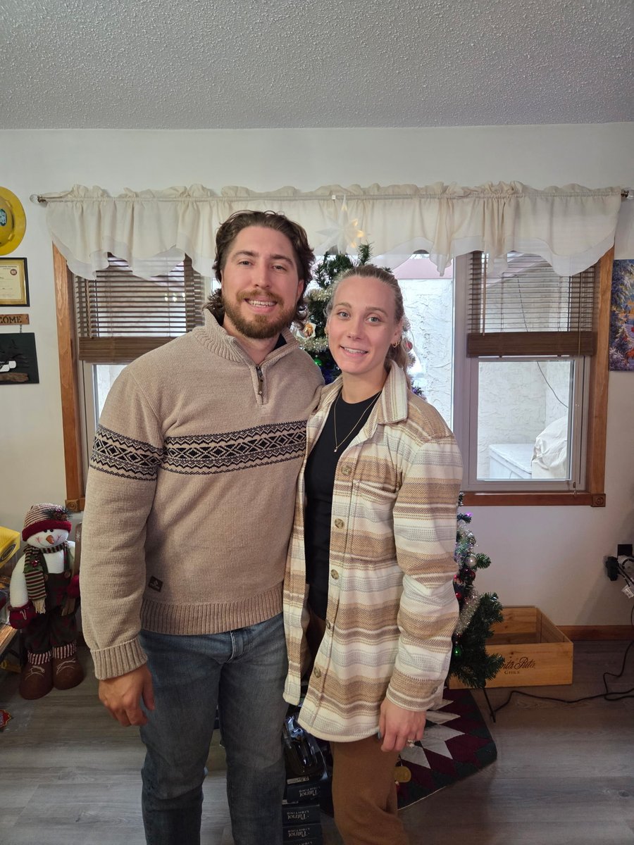 Devin Vouk tweet media