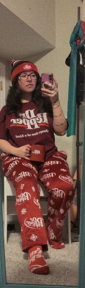 itsKappybara's tweet photo. Merry Christmas from the #1 @drpepper supporter around https://t.co/WMG8Ziclnb