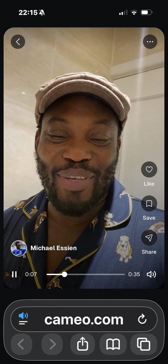 A Christmas video message from the one and only <a href="/MichaelEssien/">Michael Essien®</a> OMG 🤭 club legend!
Up The Chels!!! 
#CFC <a href="/ChelseaFC/">Chelsea FC</a>