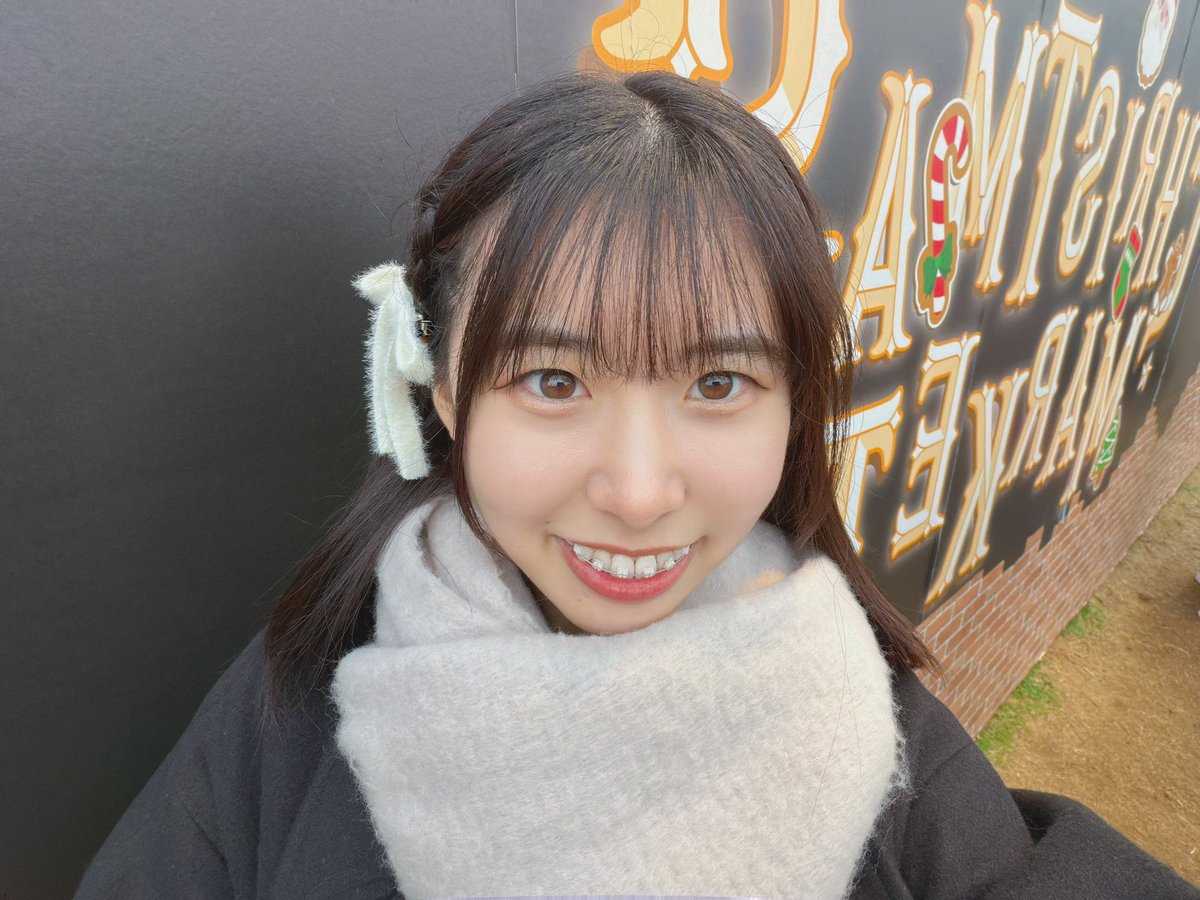 おはよう☀️ 人生初のクリスマスマーケットに行きました！お肉とか