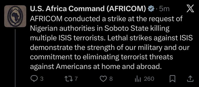 ferozwala's tweet photo. #BREAKING
#Trump: The United States launched a powerful strike tonight against the #ISIS_Daesh organisation in northwest Nigeria
#USA | #Nigeria
@AlarabyTV
https://t.co/0GSBsd1XeB
🚨Strike against ISIS in Nigeria was carried out at the request of Nigerian authorities in #Sokoto State, killing multiple ISIS terrorists — US AFRICOM