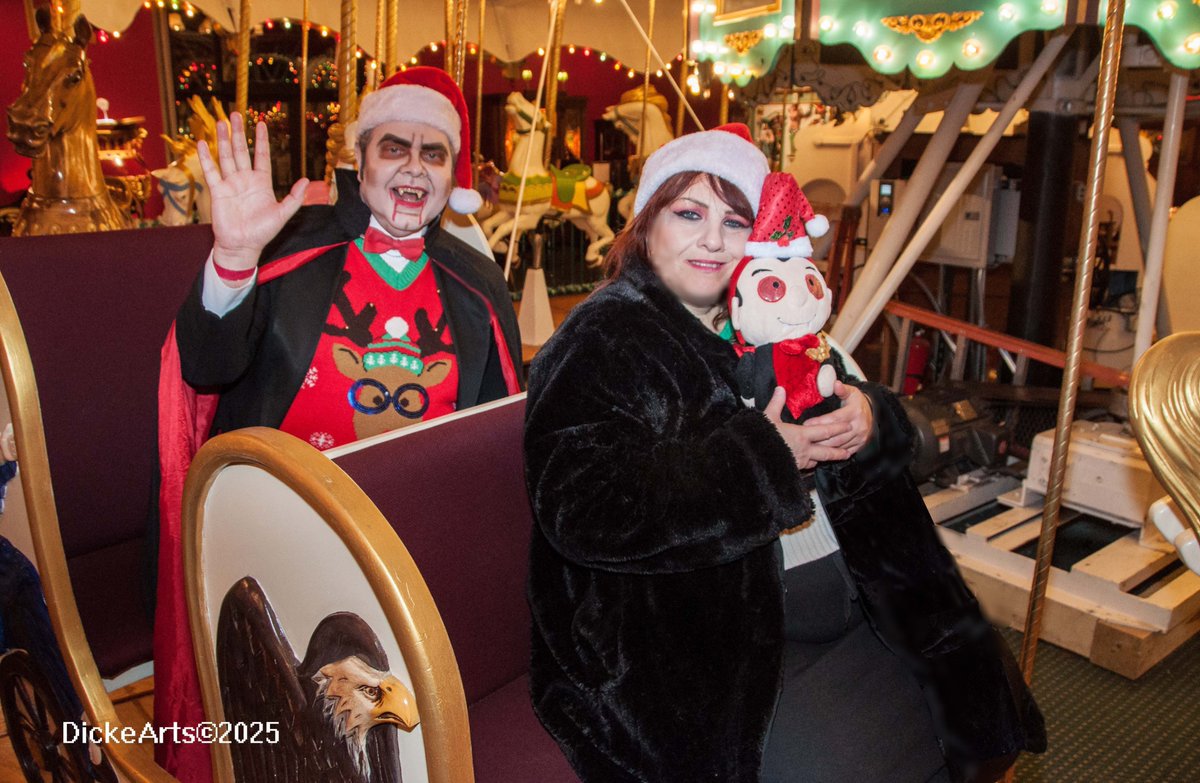 Count_Gregula's tweet image. Merry #Cryptmas Day 2025 from #TeamGregula! 🎄🧛🏻‍♂️🧛🏻🧛🏻‍♀️🎄

#CryptmasDay #CryptmasDay2025 #Christmas #Christmas2025 #ChristmasDay #ChristmasDay2025