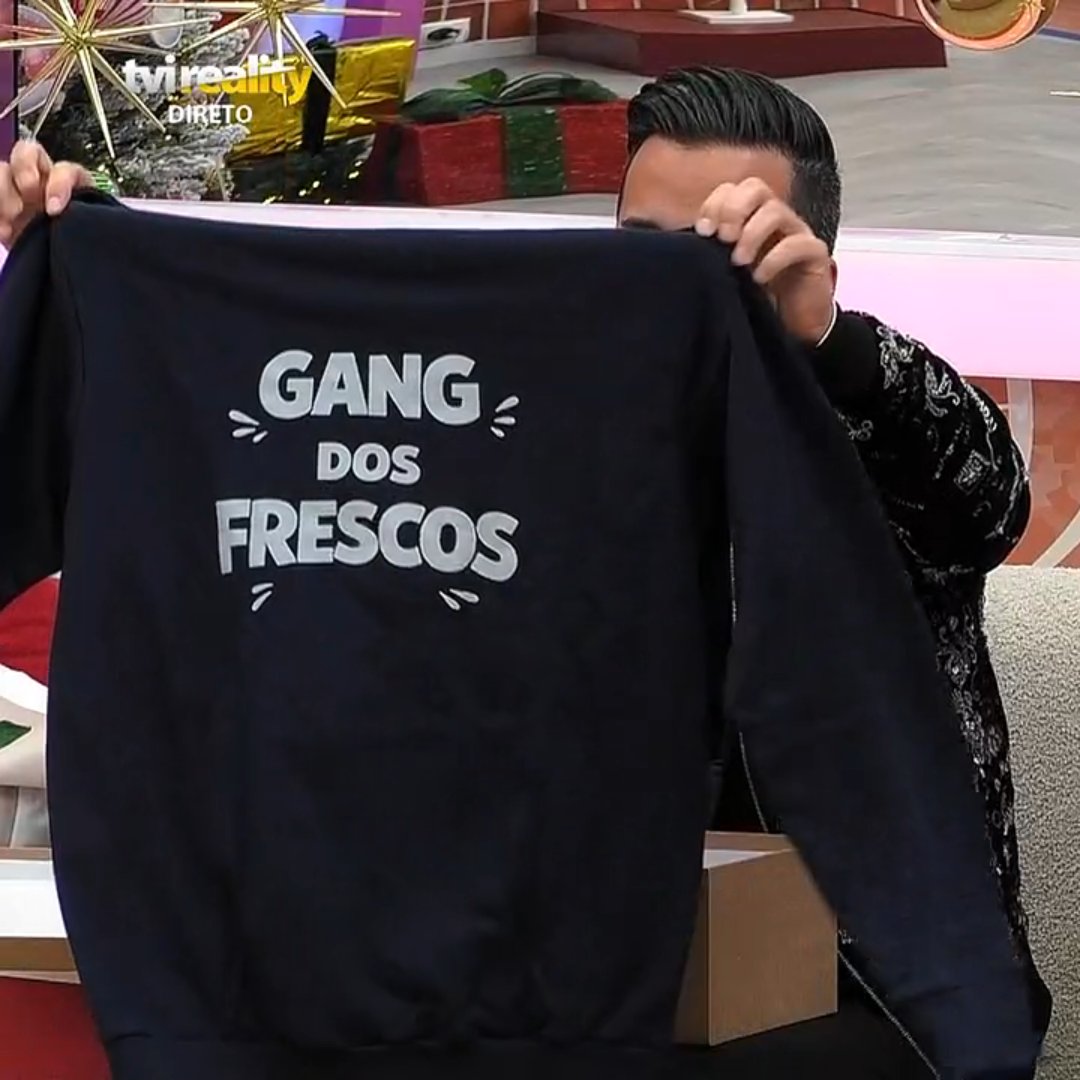 teresa265's tweet photo. Gangue dos frescos 🥹🥹🥹
Saudades do que a gente já viveuuuuu 🤧🥹🥰❤️🤏

#Frescos 🫶 #GangDosFrescos #sstvi #sstvi9 https://t.co/oOnyIlU6Zj