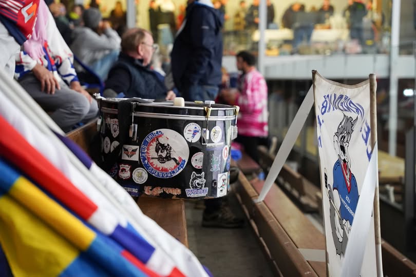 𝐃𝐄́𝐏𝐋𝐀𝐂𝐄𝐌𝐄𝐍𝐓 𝐀̀ 𝐁𝐑𝐈𝐀𝐍𝐂̧𝐎𝐍 🚌

📅 Pour rappel, les BDL organisent un déplacement en bus à Briançon pour le match de la 3️⃣0️⃣ème journée de Synerglace Ligue Magnus entre les Diables Rouges et les Brûleurs de Loups !

➡️ Départ le dimanche 4 janvier à 14h30 depuis