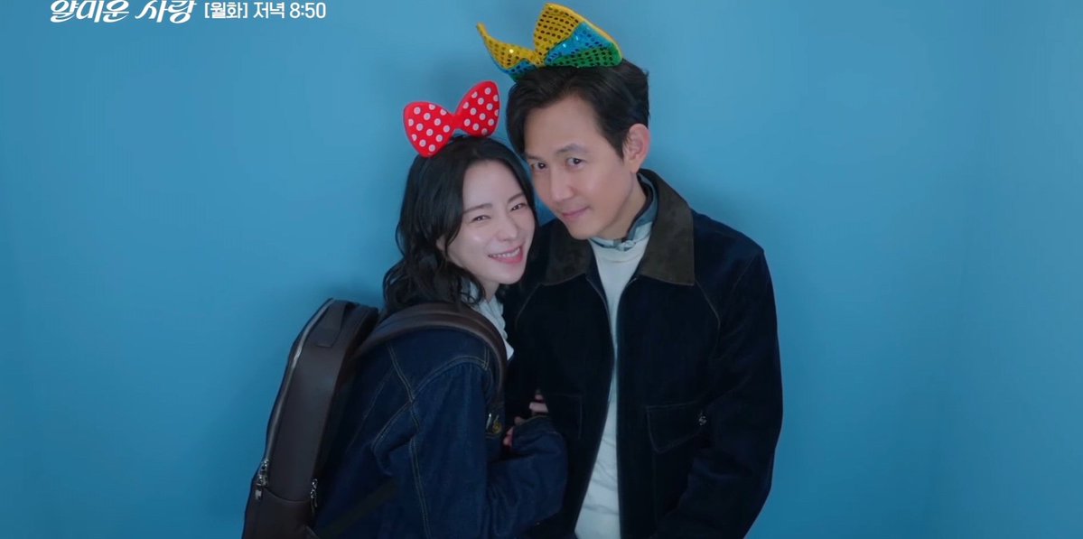 jaejaelee1215's tweet image. EVEN A PHOTO BOOTH DATE RN AND THIS BEING RELEASED ON BOXING DAY OKKKKKK I REALLY NEEDA SCREAM RN FOR GOD SAKESSSSSS 😭😭😭🍬🩷