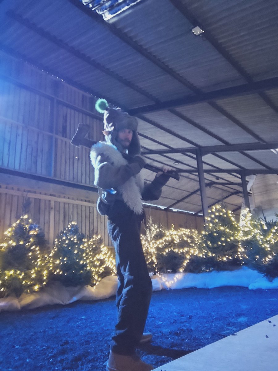 ElliotCInnes's tweet photo. Merry Christmas ! That's the 2025 Rand Farm Park Christmas Experience Wrapped up in one Big Musical Bow as Jingle would say. Absolutely magical time with you all.
Merry Christmas from Jingle, Tinker &amp; Oakley! 
#acting #actor #Performance #Christmas #event https://t.co/N4ecYSBE4t
