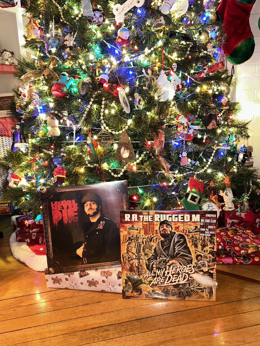 Some Of my Favorite Gifts I’ve ever received .. 2 of my Favorite Albums of All time. From one of my Favorite MCs of all time ..Added to the Vinyl collection. Can’t wait to spin these. <a href="/RAtheRuggedMan/">R.A. the Rugged Man</a>  it’s a great Christmas if you ask me. 
#Legendsneverdie
#allmyheroesatedead