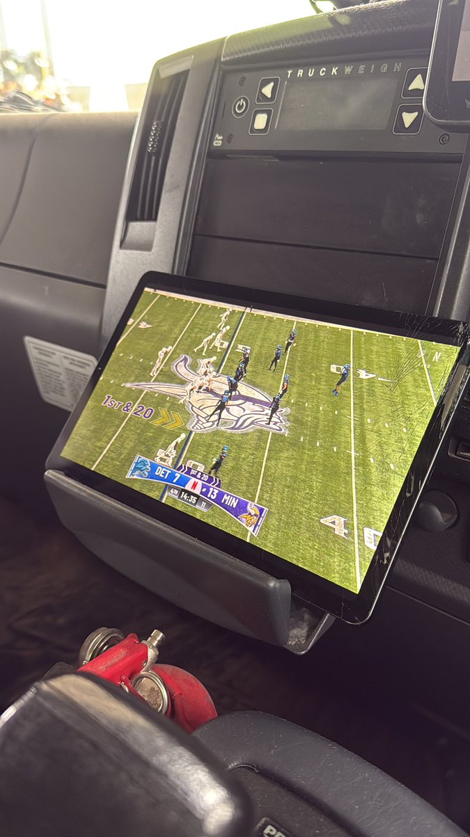 WA33A's tweet photo. Watching and Working from Australia on Boxing Day and have the game playing in the truck #NFLonNetflix https://t.co/ByTOBkrlRS