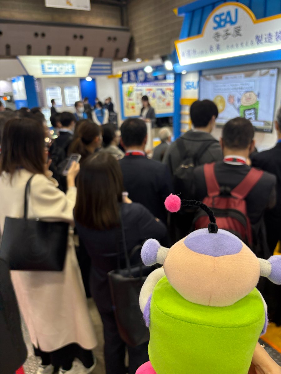 hanzou_seaj's tweet photo. 「SEMICON Japan 2025」へご来場いただきありがとうございました！ SEAJブースへは5,352人訪問！ おかげさまで新記録です。半導体工程図をはじめ、半導体早押しクイズも大変好評でした。また来年も製造装置の世界をユニークでわかりやすくお伝えします💫

#セミコンジャパン  #半導体  #SEAJ #クイズ https://t.co/Bk9LVTH5XI