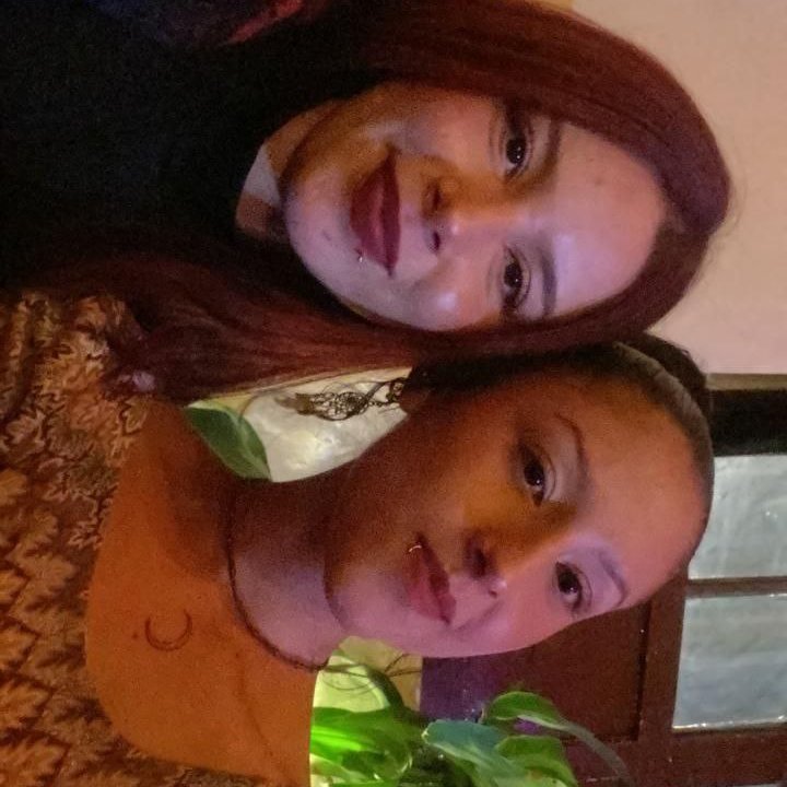 Les 2 Jumelles 👩🏻‍🦰 tweet media