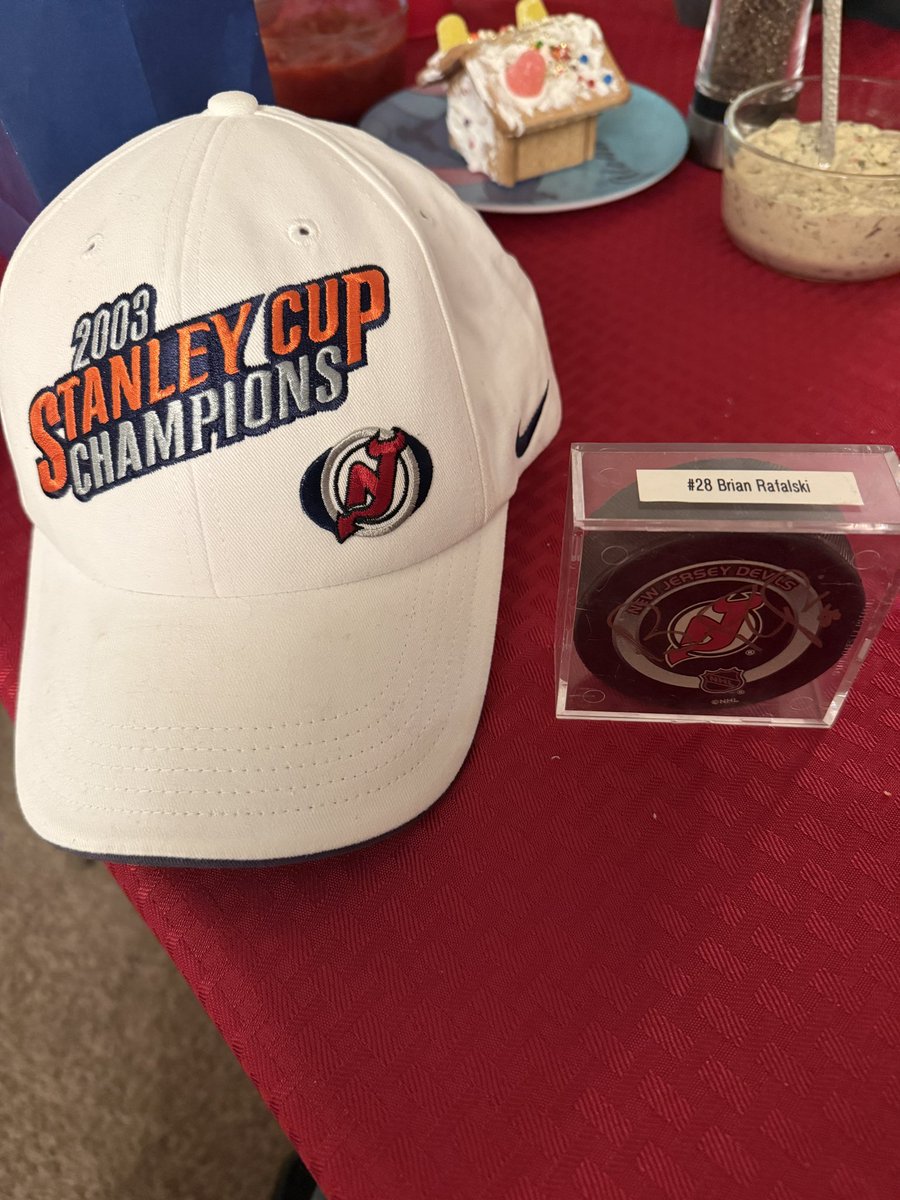 RobPolishname's tweet photo. @TheBrattPack63 03 championship hat and a signed Brian Rafalski puck https://t.co/RiTMniQEMF