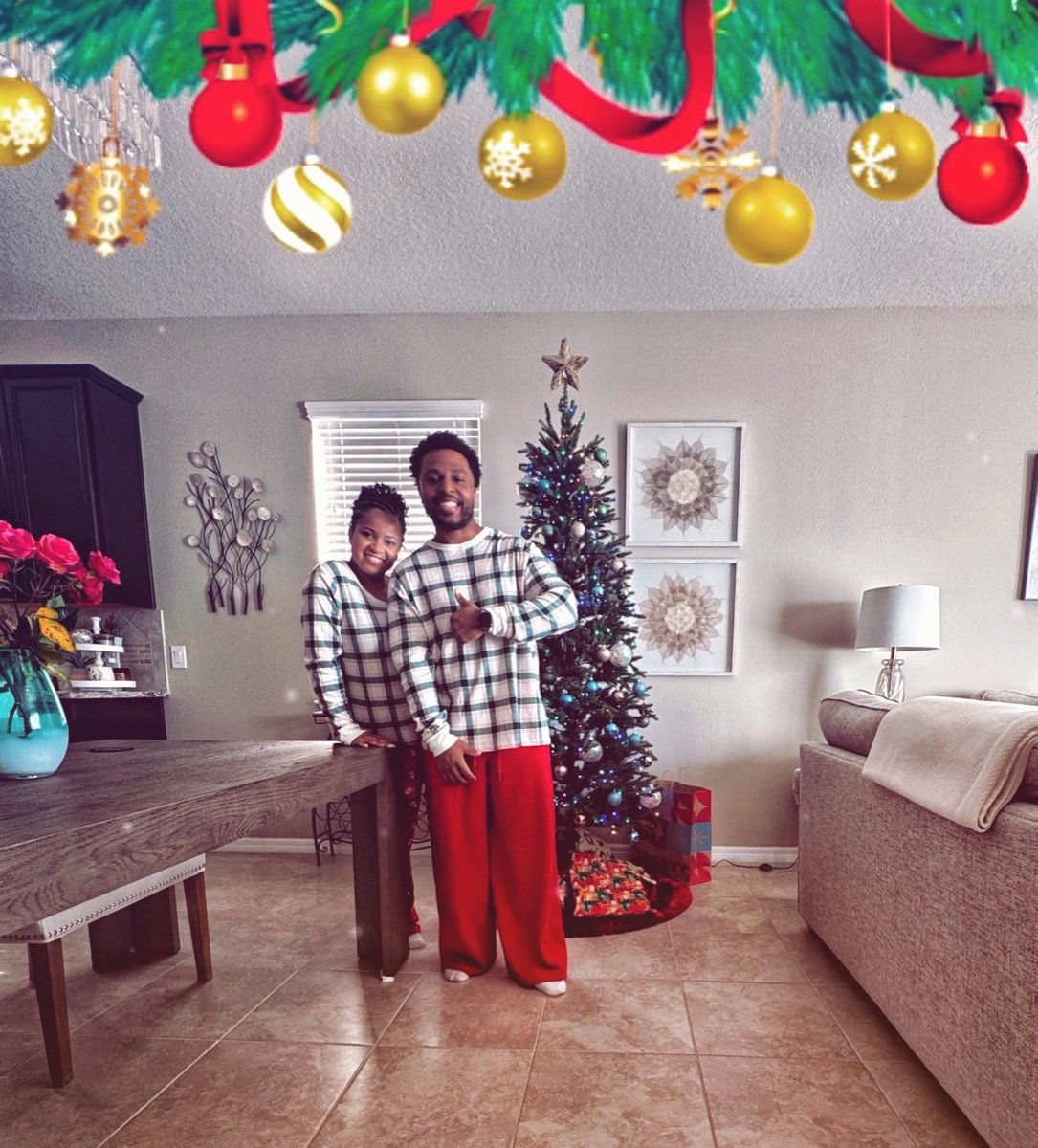 Flame314's tweet image. Merry Christmas from my love and me!! We are thoroughly joyful!!! 😃 Joy-filled that Jesus came to bring the forgiveness of sins we all need. He is indeed the reason for the season. Hallelujah! Amen. 🎄#MerryChristmas