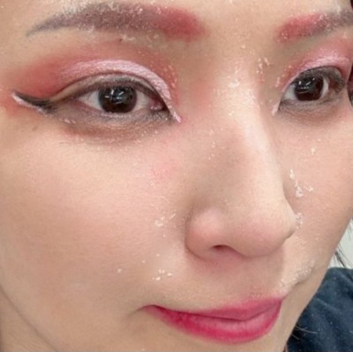 ProdigySimp's tweet image. To be in this room...