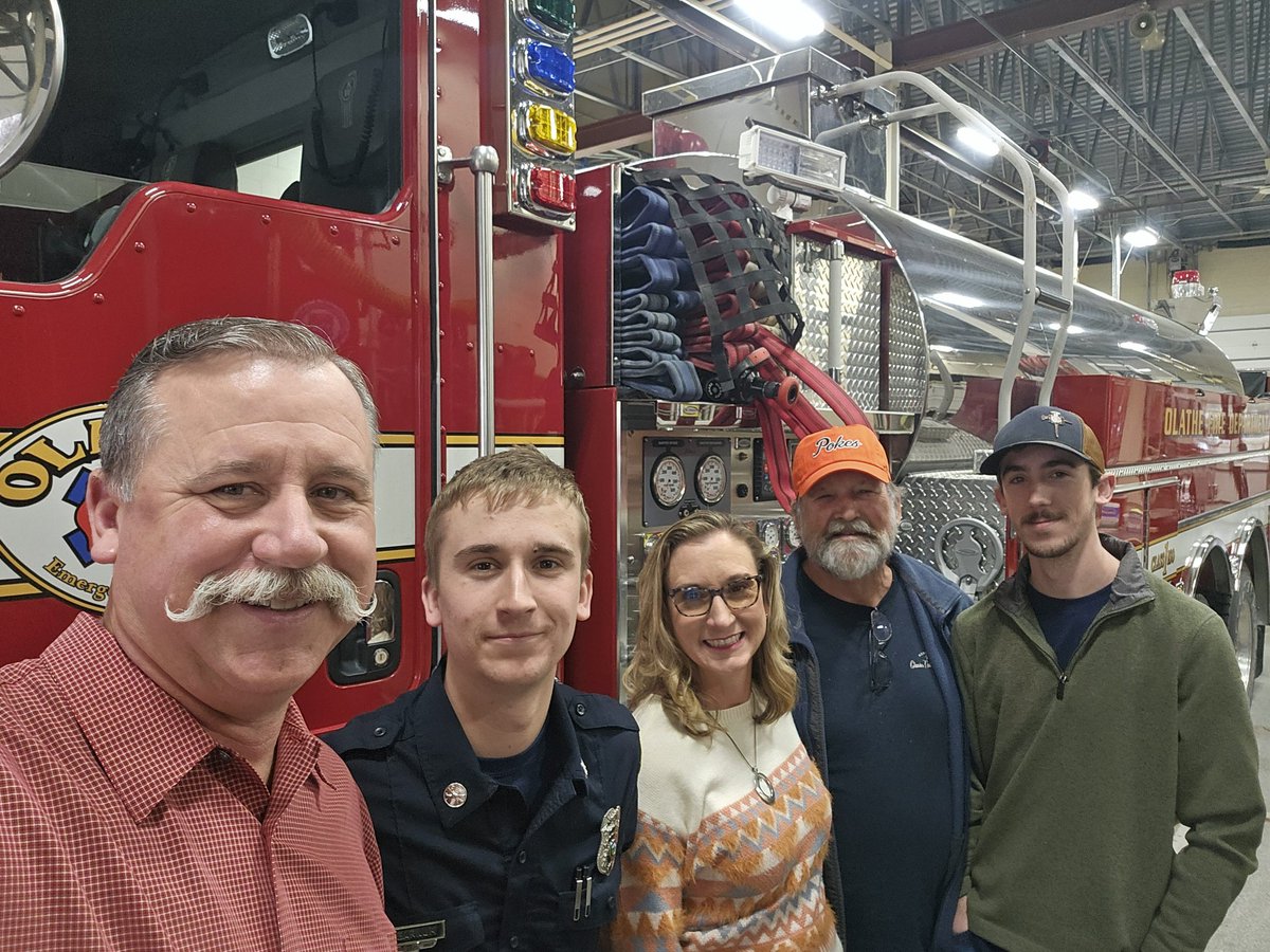 RoadrunnersOATC's tweet photo. Merry Christmas from my family from OFD Station 7, my son was on shift. https://t.co/KWeXsQQuYX