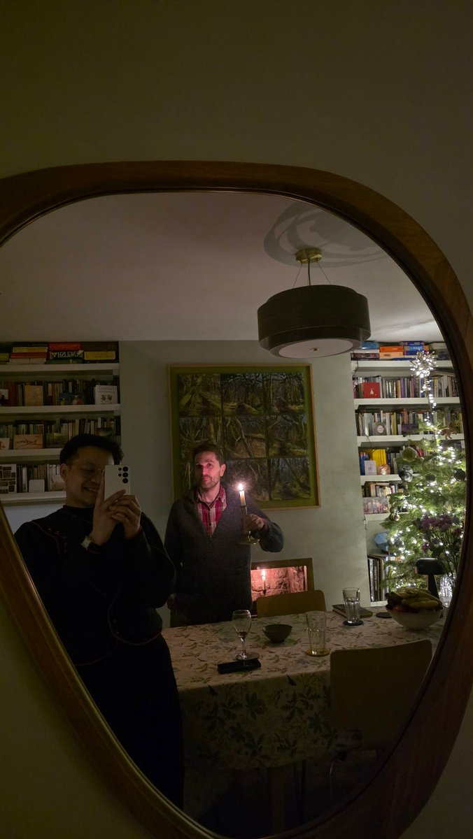 ThaiLuvNews's tweet image. ลูกกอล์ฟเผยภาพชีวิตเรียบง่ายกับสามี ช่วง Christmas ยัน ขอบคุณพีชชี่ ที่ผลักดันจนทำให้บ้านมีสีสันขึ้นด้วยต้น Christmas ทุกปี 

#สำนักข่าวไทยเลิฟ