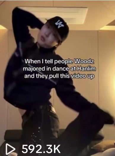 woodz_genre's tweet image. The comments in this tiktok I posted ARE SENDINGGGGG ME 😭