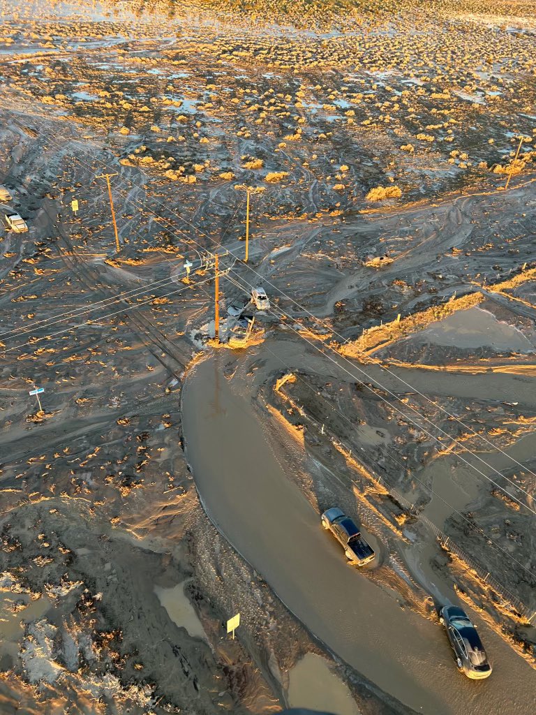 LACOFD's tweet image. Amazing work by our #LACoFD personnel last night. Our members rescued over 100 people - one copter hoisted 21 people from cars, and one engine pulled 20 people from vehicles, two deputies and a dog.