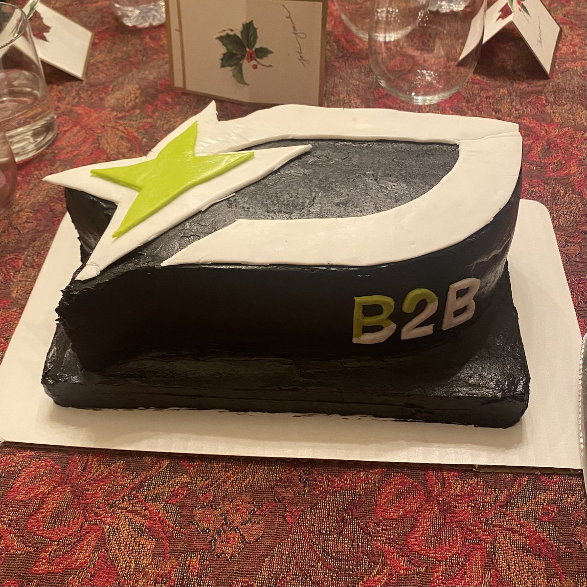 Merry Christmas everyone! 🎅 🎄

(ft. this awesome cake my cousin Katie made)