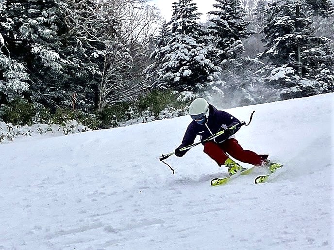 JSTAR_PROJECT's tweet photo. #J_STAR プロジェクト🌟今回は #全日本スキー連盟 #アルペンスキー⛷の紹介🌈#アスリートパスウェイシステム から7名が選ばれ今回は3名が ＃志賀高原 でのプログラムに参加⛷積雪に恵まれ雪上トレーニング⛄に多くの時間を割き👏基本技術の理解が深まる充実の活動となった🌈
#ミラノ・コルティナ2026 https://t.co/F9O90j4A6p