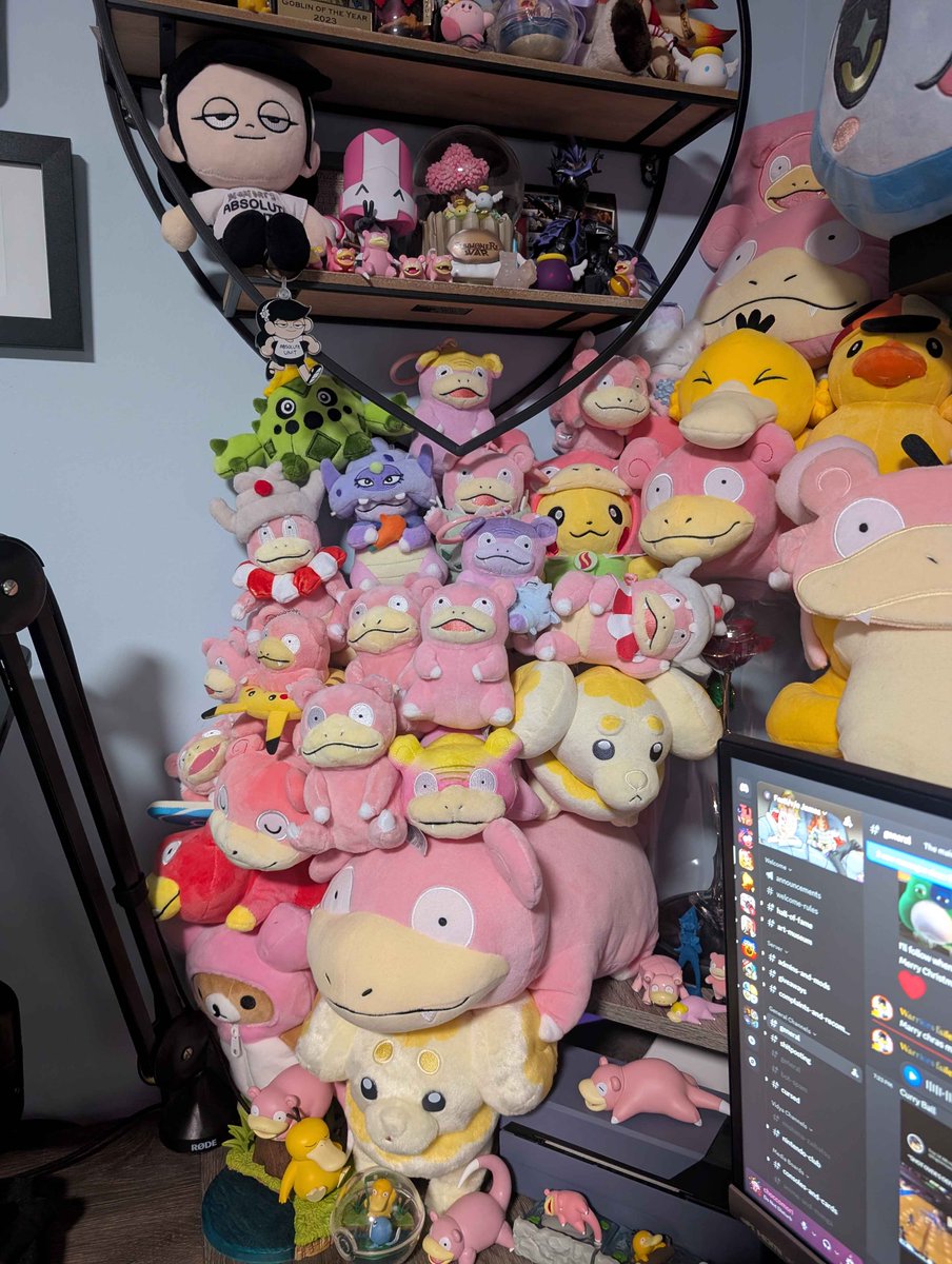 mori 🍫 shop is live!! tweet media