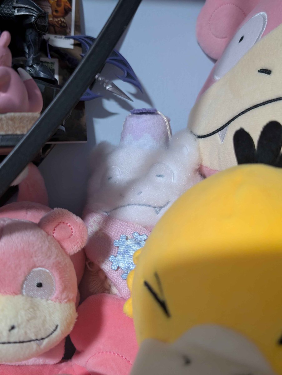 mori 🍫 shop is live!! tweet media