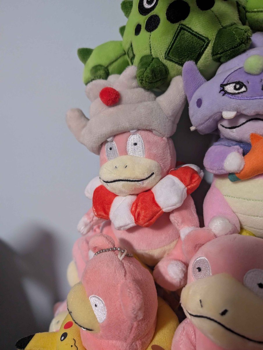 mori 🍫 shop is live!! tweet media