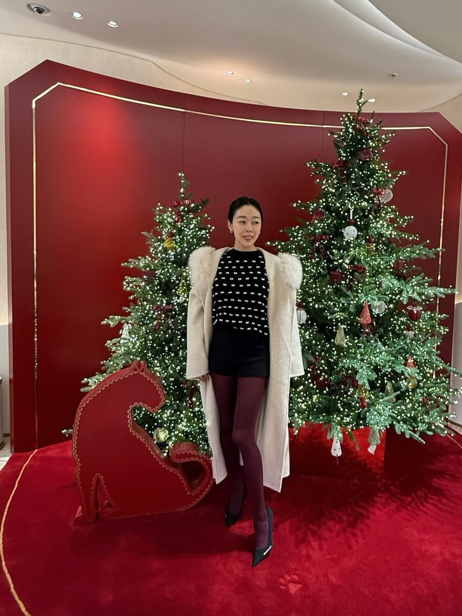 Tracy0125xiaoru's tweet photo. 圣诞节快乐🤶 https://t.co/cXpaHnlGTI
