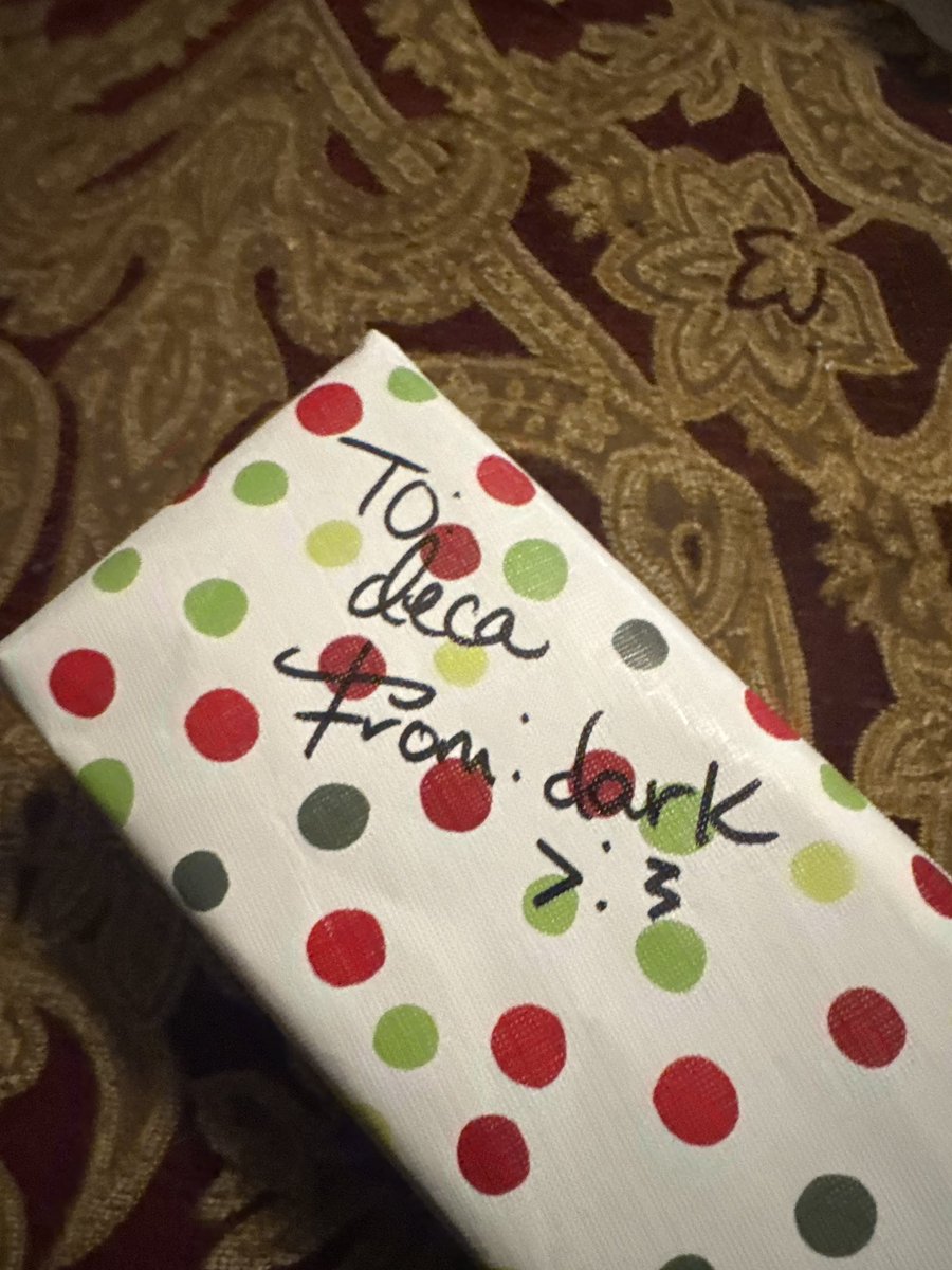 CEOofanimetiddy's tweet photo. I wrapped some of my gifts my friends sent me so I had something to unwrap this morning before my family came over c: https://t.co/HpUDb5Vei8