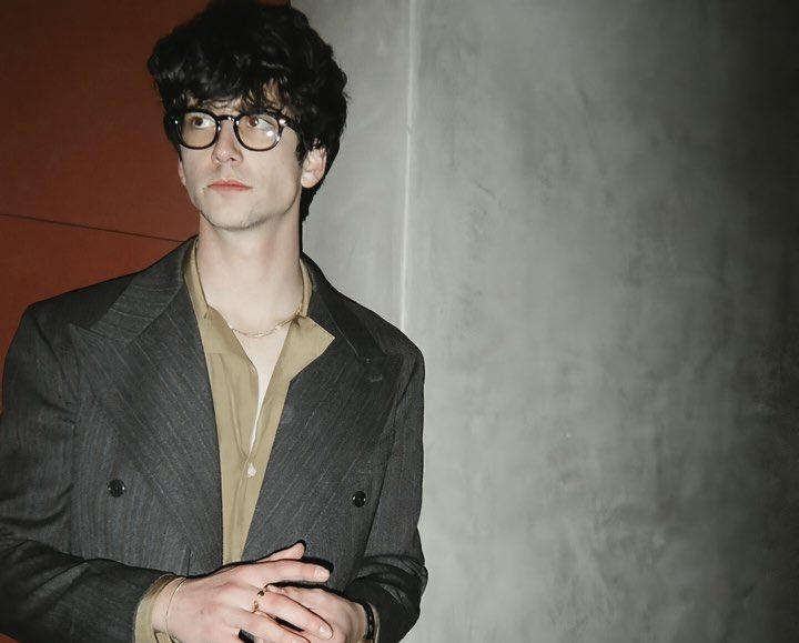 WEternitySleeps's tweet image. 𝘉𝘳𝘪𝘨𝘩𝘵 𝘮𝘪𝘴𝘵𝘭𝘦𝘵𝘰𝘦𝘴 𝘶𝘱 𝘢𝘣𝘰𝘷𝘦 𝘶𝘴, 𝘐𝘵’𝘴 𝘫𝘶𝘴𝘵 𝘺𝘰𝘶 𝘢𝘯𝘥 𝘮𝘦. ❆ 🖤