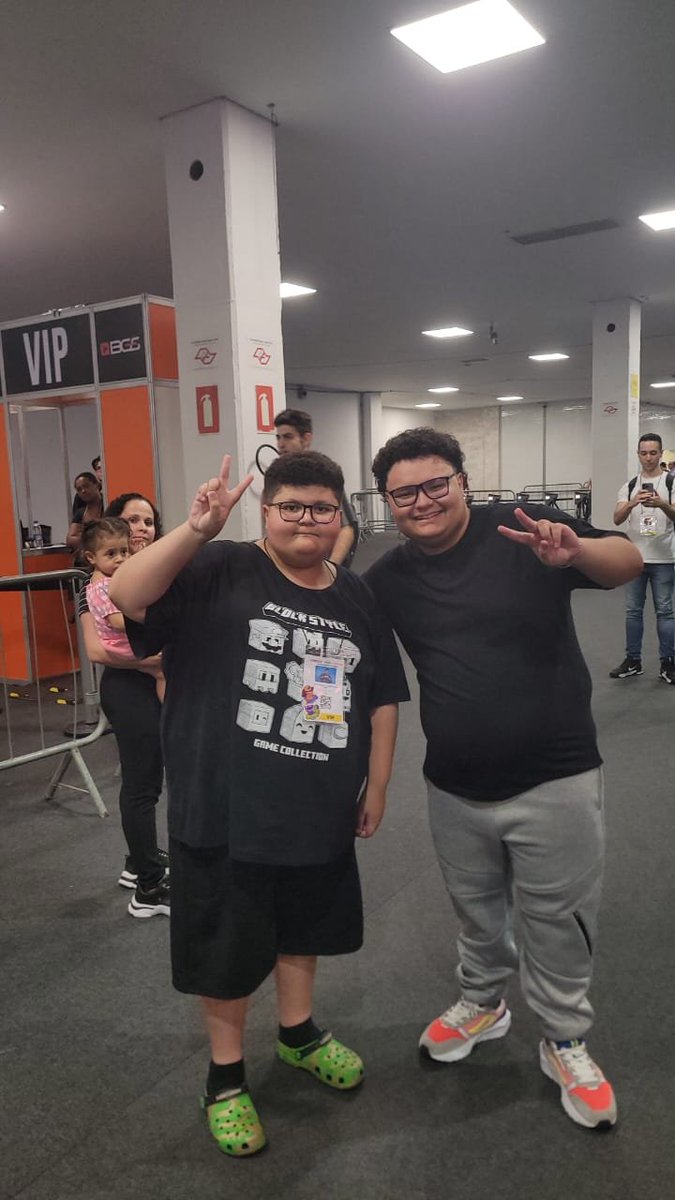 jonyleex tweet media