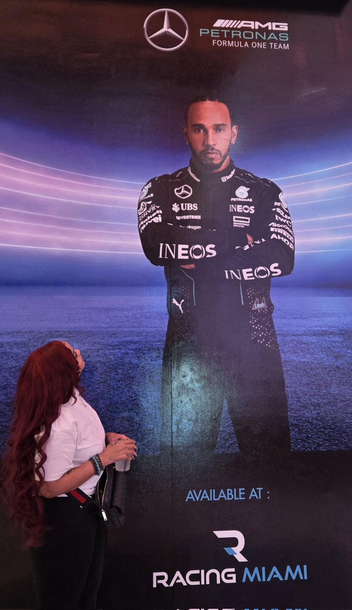 Mz. Mo Logan aka Mz. Foxy 💋 🏹 tweet media