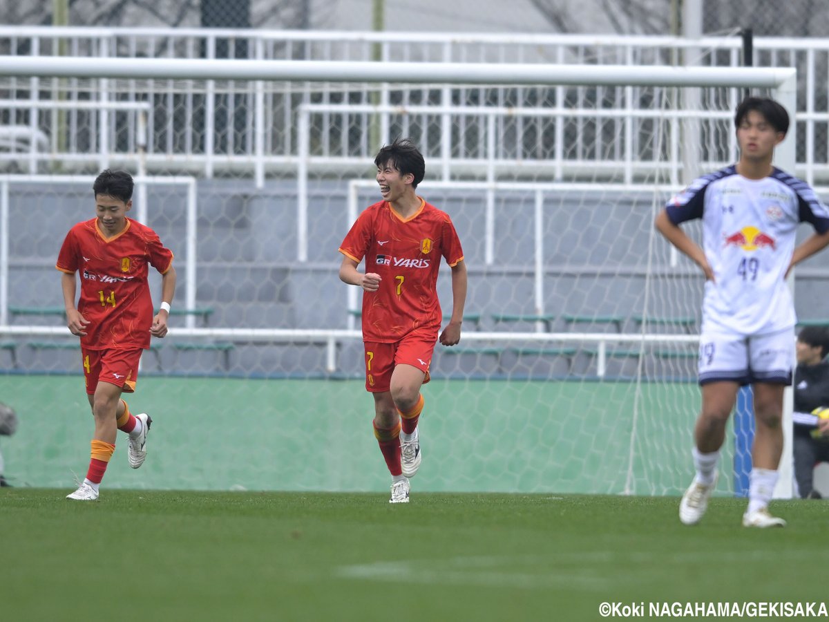 gekisaka's tweet image. MF深谷朔共が弾丸ミドルで名古屋U-15の決勝進出導く!! 来季の目標へ「相当な努力や覚悟が必要」と取り組み攻守に貢献

web.gekisaka.jp/news/jryouth/d…

#ゲキサカ #中学サッカー #高円宮杯全日本U15選手権 #高円宮杯 #U15