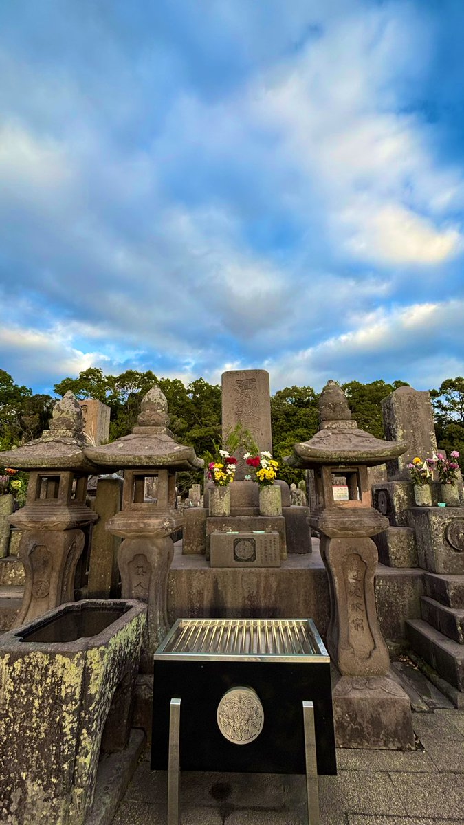 Capt_Bee's tweet image. 鹿児島市内、朝ラン8km、718km/2025。せごどん終焉の地から墓参り、南州神社。
#朝ラン #西郷隆盛 #南州神社