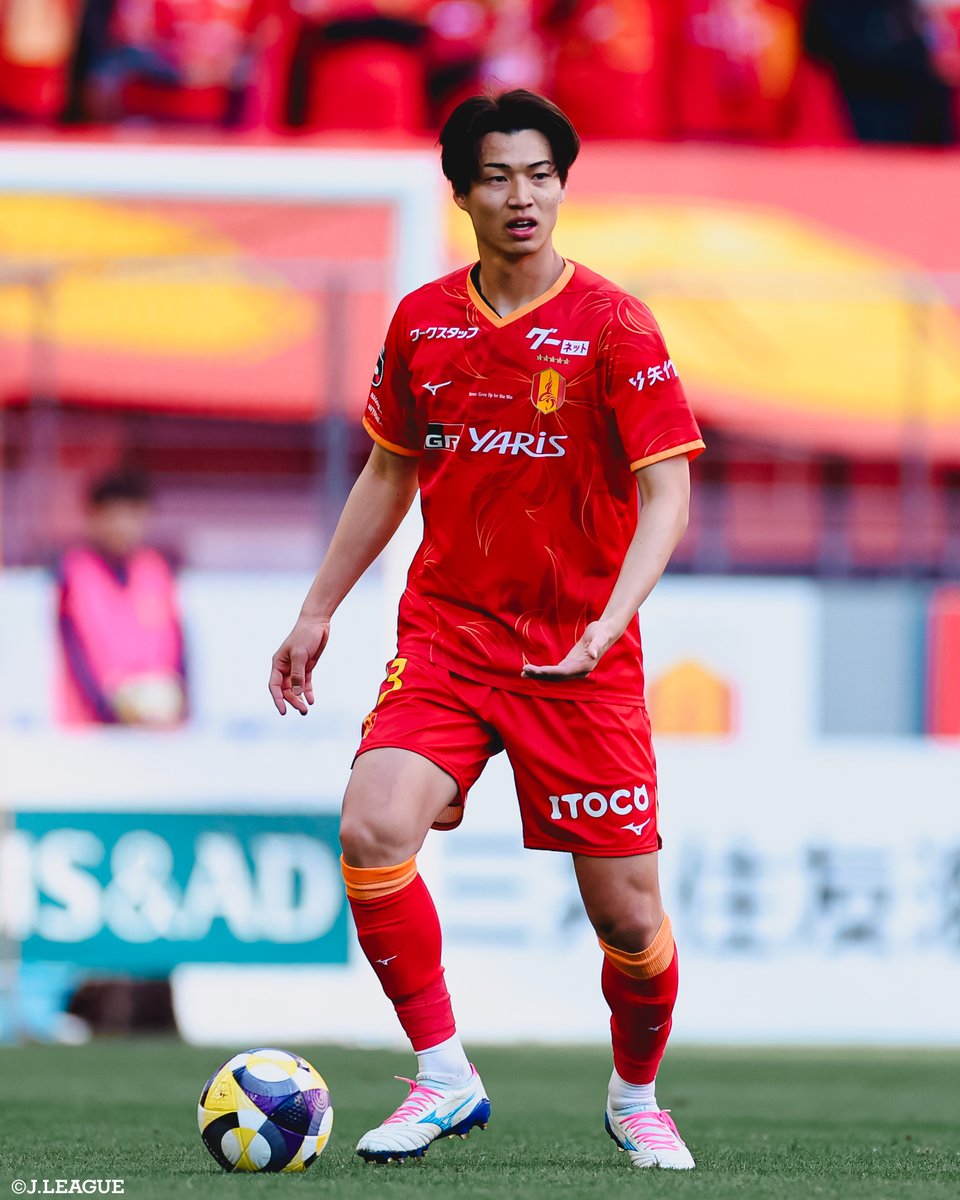 J_League's tweet image. 🎂 HAPPY BIRTHDAY 🎂

本日12月26日は
名古屋グランパス
藤井陽也 選手の25歳の誕生日です👏

藤井選手、
おめでとうございます🎊

@Haruya1226
@nge_official