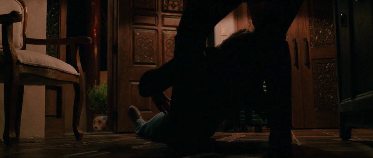 tvsilverscreen's tweet image. carol repeating the same actions to protect her and zosia in 1x09 as she did with her and helen in 1x01 #pluribus