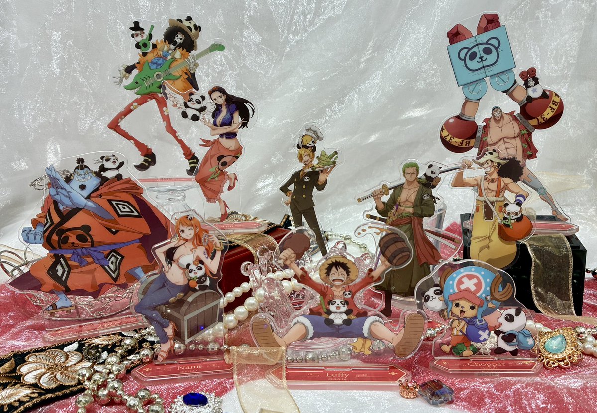 新商品】 麦わらストア上海オリジナル アクリルスタンド ルフィ/ゾロ