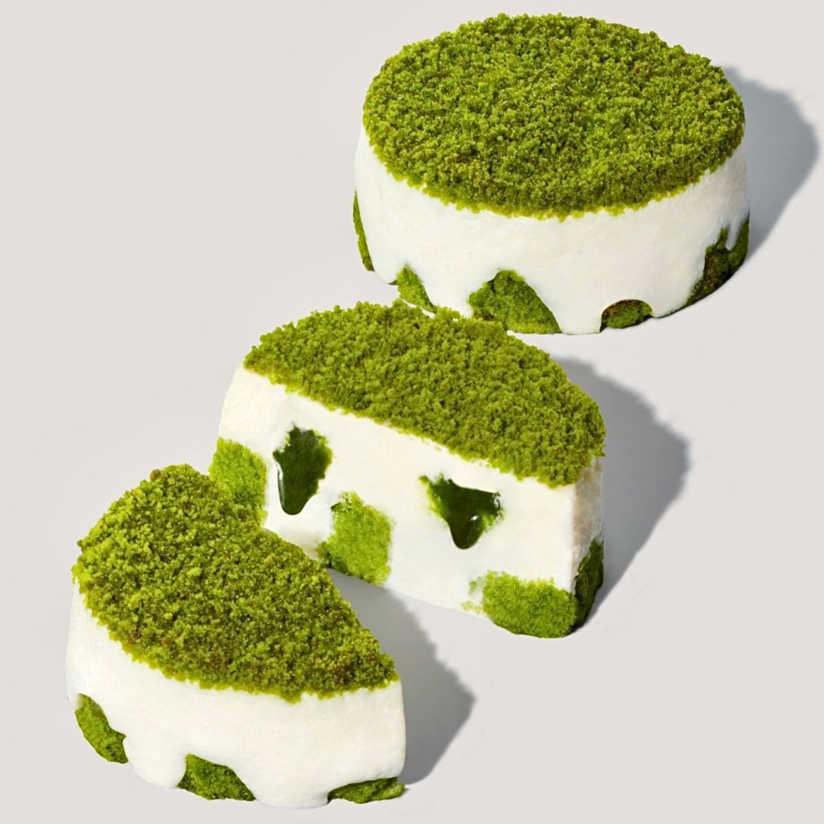 2025年12月26日（金）より、スターバックスが「濃厚抹茶ティラミス